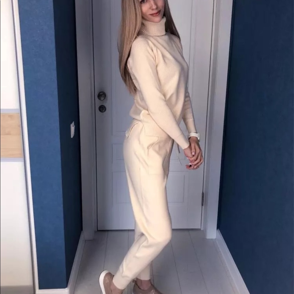 Two Piece Knitted Turtleneck Tracksuit Loungewear - Picture 12 of 16